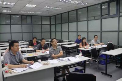 【智能·教育】机器人焊接及应用培训班迎来了上海信息技术学校老师