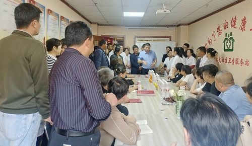 200余名医务工作者接受 中医适宜技术 培训