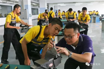 瑞士洛桑酒店管理学院携手雅居乐民森迪茵湖小镇 悠久历史与专业声誉的技术培训典范